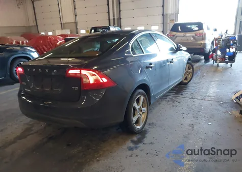 2012 Volvo S60 T5 из США, поврежденный, VIN YV1622FS2C2037255